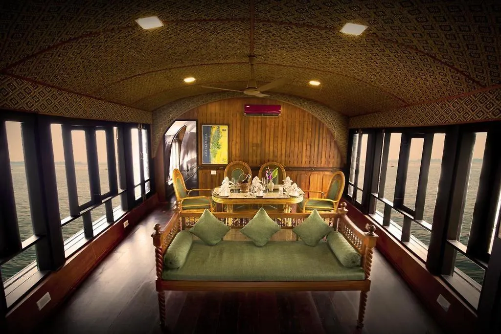 Vivaresidence Homestay Alappuzha India